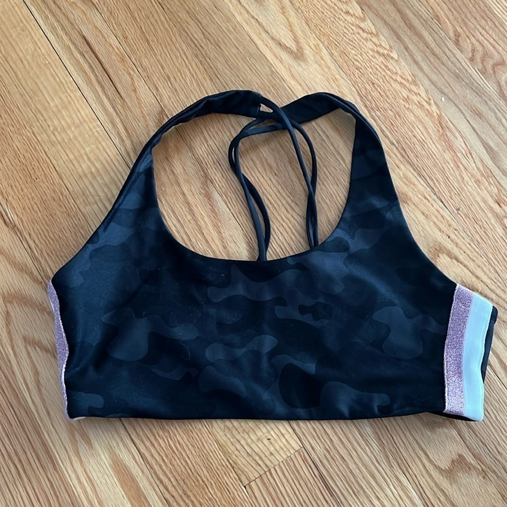 Spiritual gangster Shakti strappy back camo print Strappy sports bra
